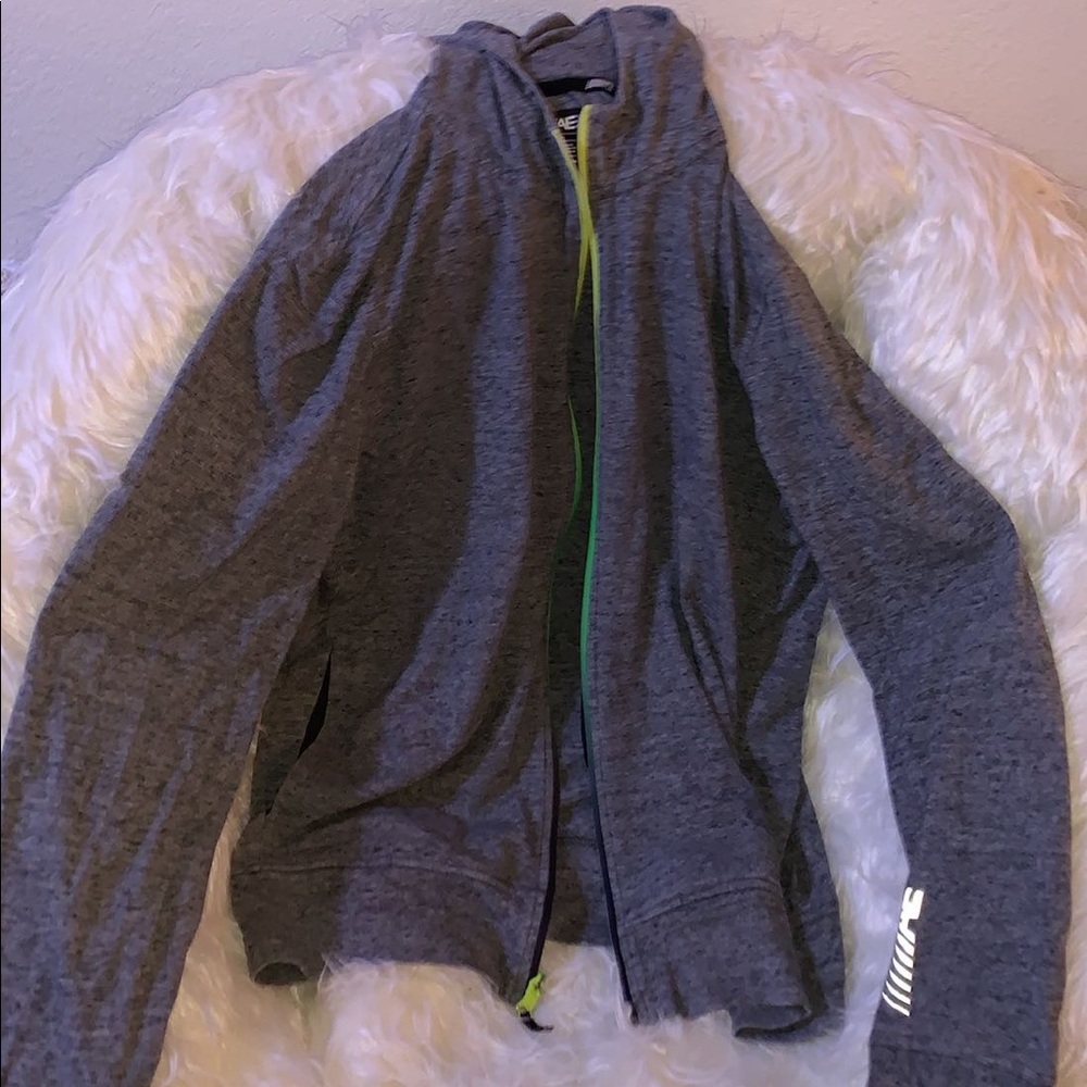 American Eagle Zipup